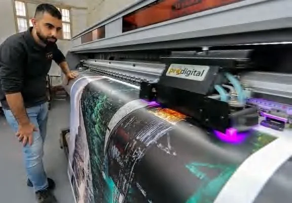 Large-format digital printing