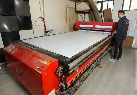 CNC cutting in the production workshop